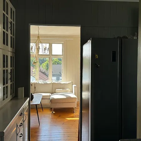 Med Loft Naer Sentrum ,4 Soverom, Available For Rent Ons 2024 * Stavanger