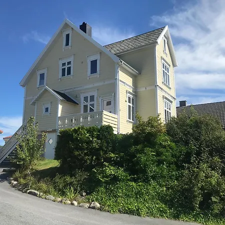 I Med Parkering-naer Sentrum ,4 Soverom * 斯塔万格