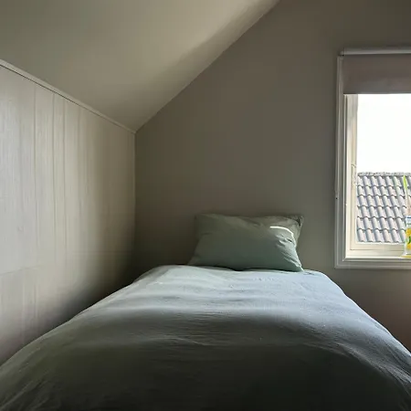 Apartment Med Loft Naer Sentrum ,4 Soverom, Available For Rent Ons 2024