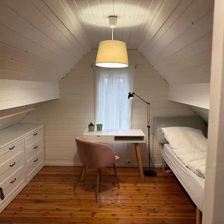 I Villa, 3 Soverom Med Parkering-naer Sentrum - Open For Ons 2026