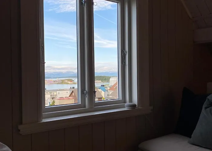 Apartamento I Med Parkering-naer Sentrum ,4 Soverom *